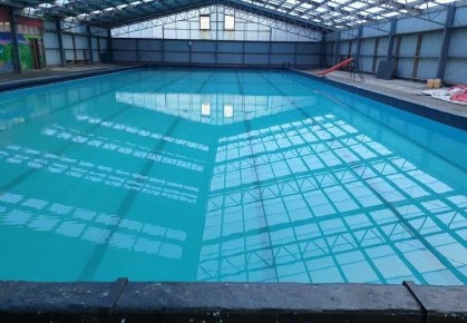 Takitimu Pool sparkling clean 1